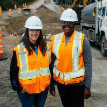 photo of Natacha Sénéchal with a colleague on a construction site